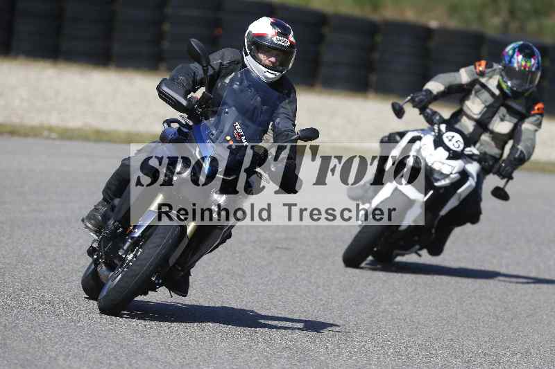 /01 02.04.2026 MAZ ADR/Gruppe gelb Gruppe gruen/45